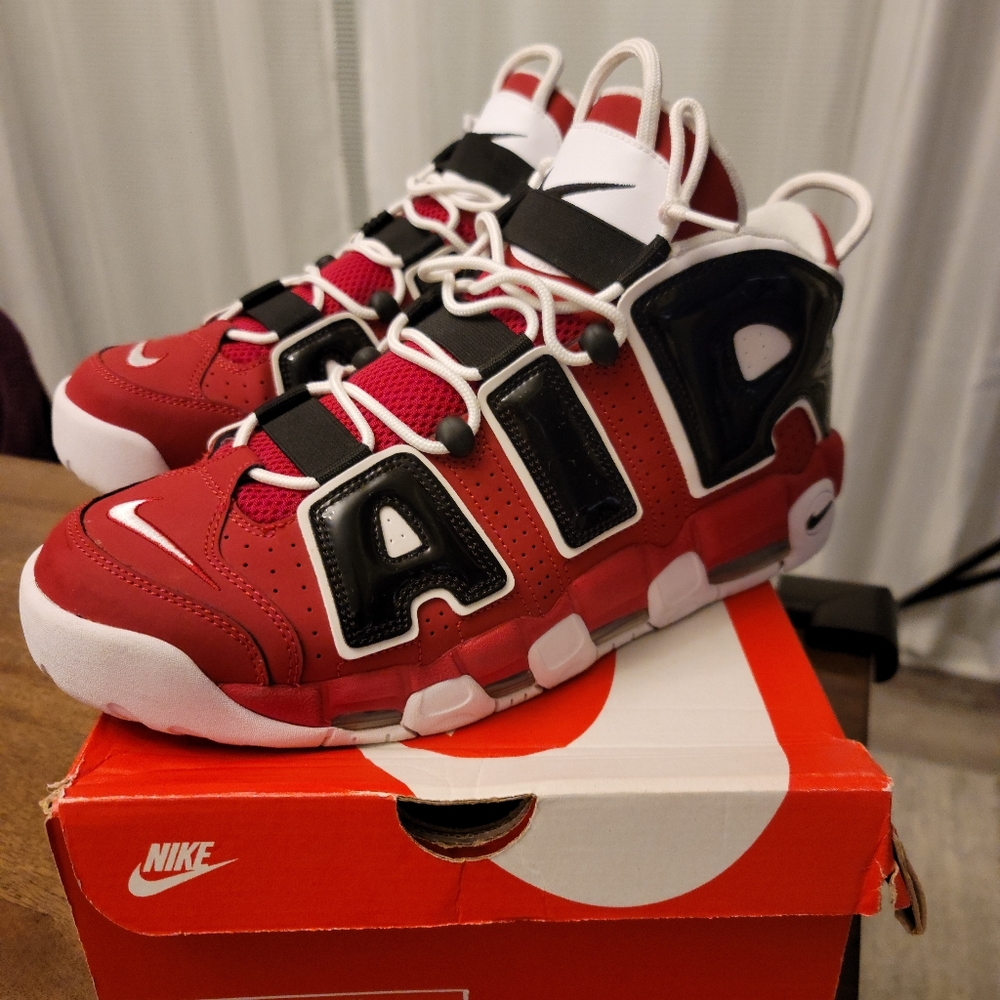 Nike Uptempo